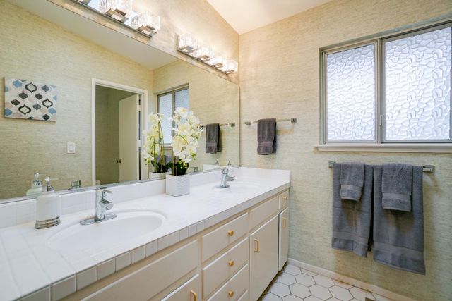 $3,100,000 | 21755 Arrowhead Lane, Saratoga, CA 95070