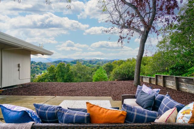 $3,100,000 | 21755 Arrowhead Lane, Saratoga, CA 95070