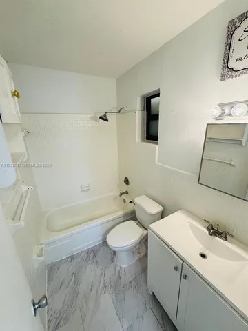 $1,850 | 201 Northwest 47th Avenue, Unit 3, Miami, FL 33126