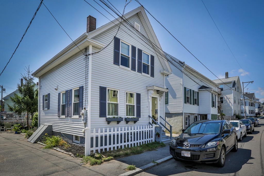 5 Addison Street Gloucester, MA 01930 - Photo 2 of 29