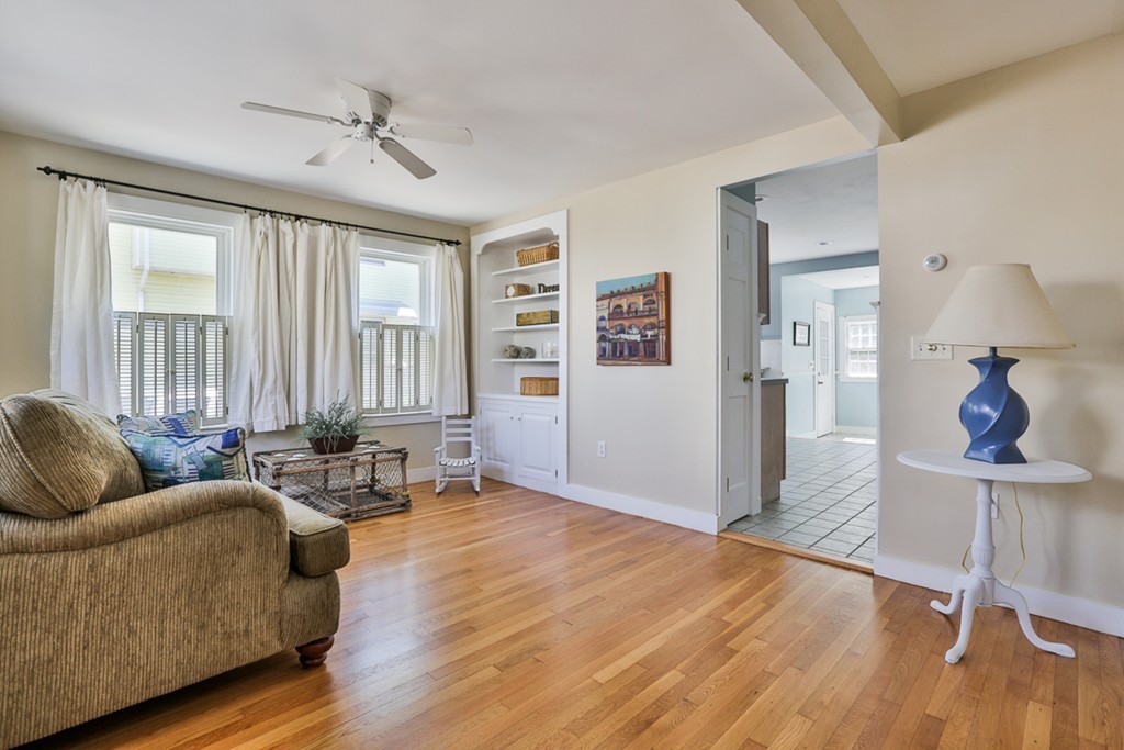 5 Addison Street Gloucester, MA 01930 - Photo 4 of 29