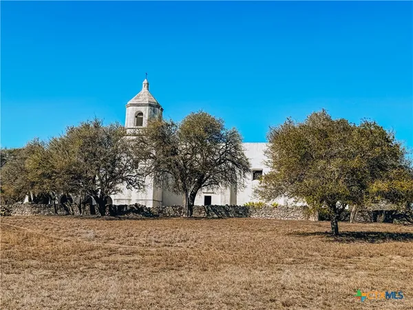 $60,000 | 822 East Fannin Street, Goliad, TX 77963