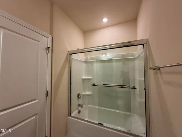 $2,995 | 3606 Autumn Creek Drive, Fuquay-Varina, NC 27526