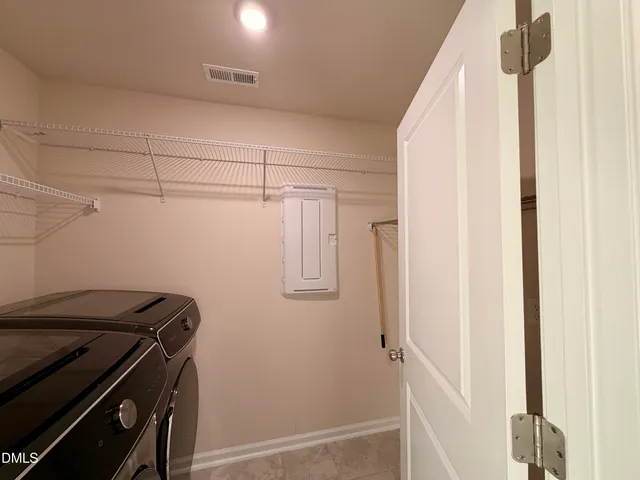 $2,995 | 3606 Autumn Creek Drive, Fuquay-Varina, NC 27526