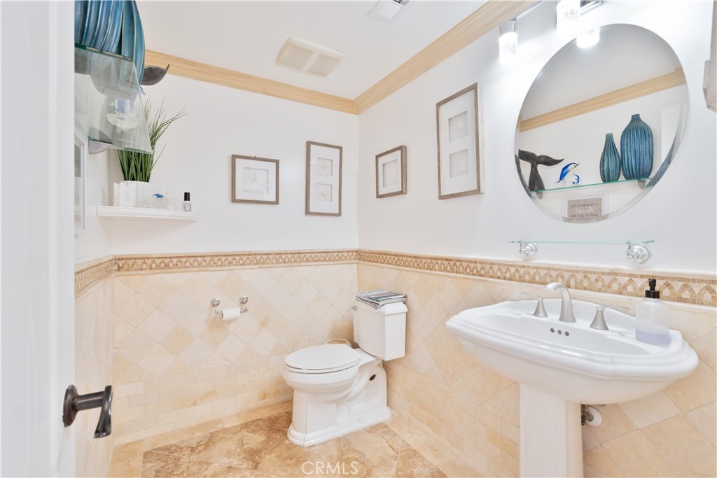 2355 Peninsula Road Oxnard, CA 93035 - Photo 26 of 49 Gallery Image 26