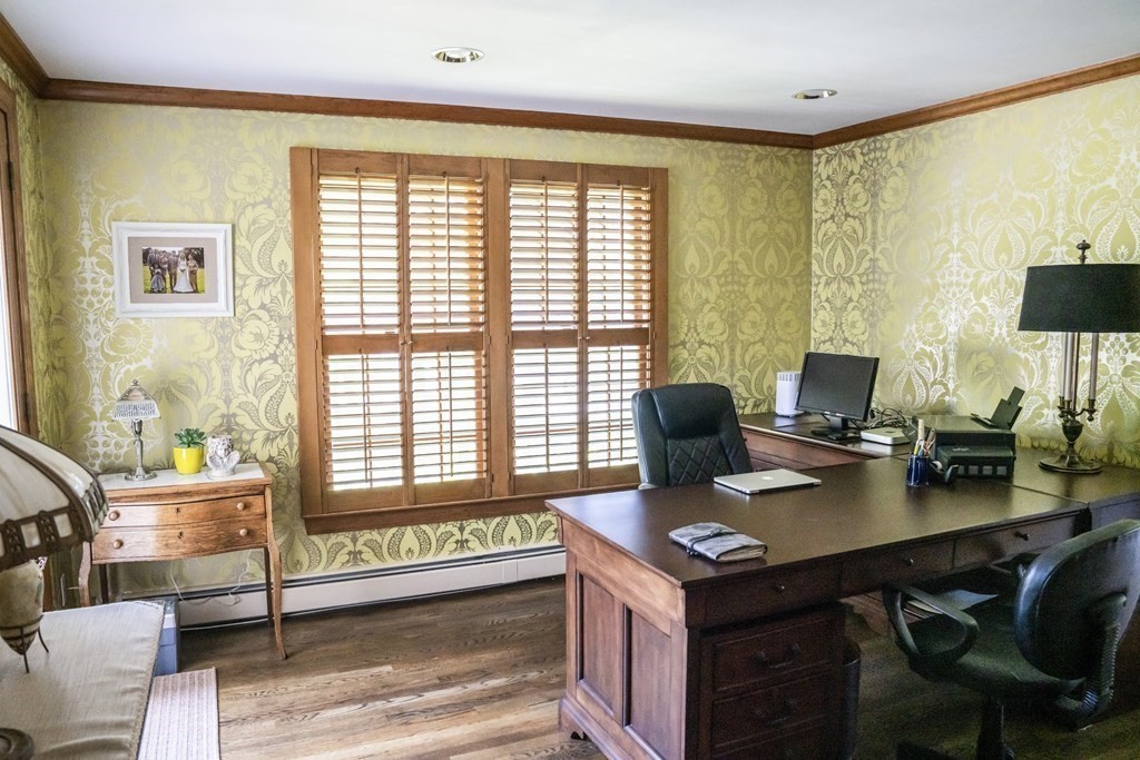 7 Jenkins Road Andover, MA 01810 - Photo 7 of 33 Gallery Image 7