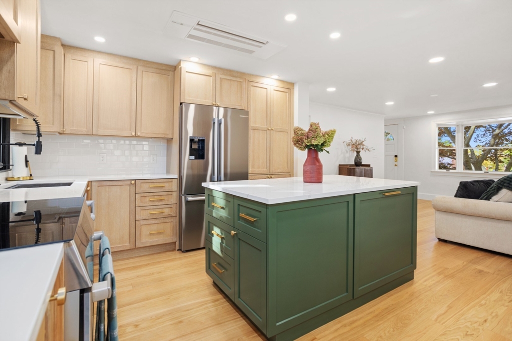 36 Nichols Road Malden, MA 02148 - Photo 9 of 37 Gallery Image 9