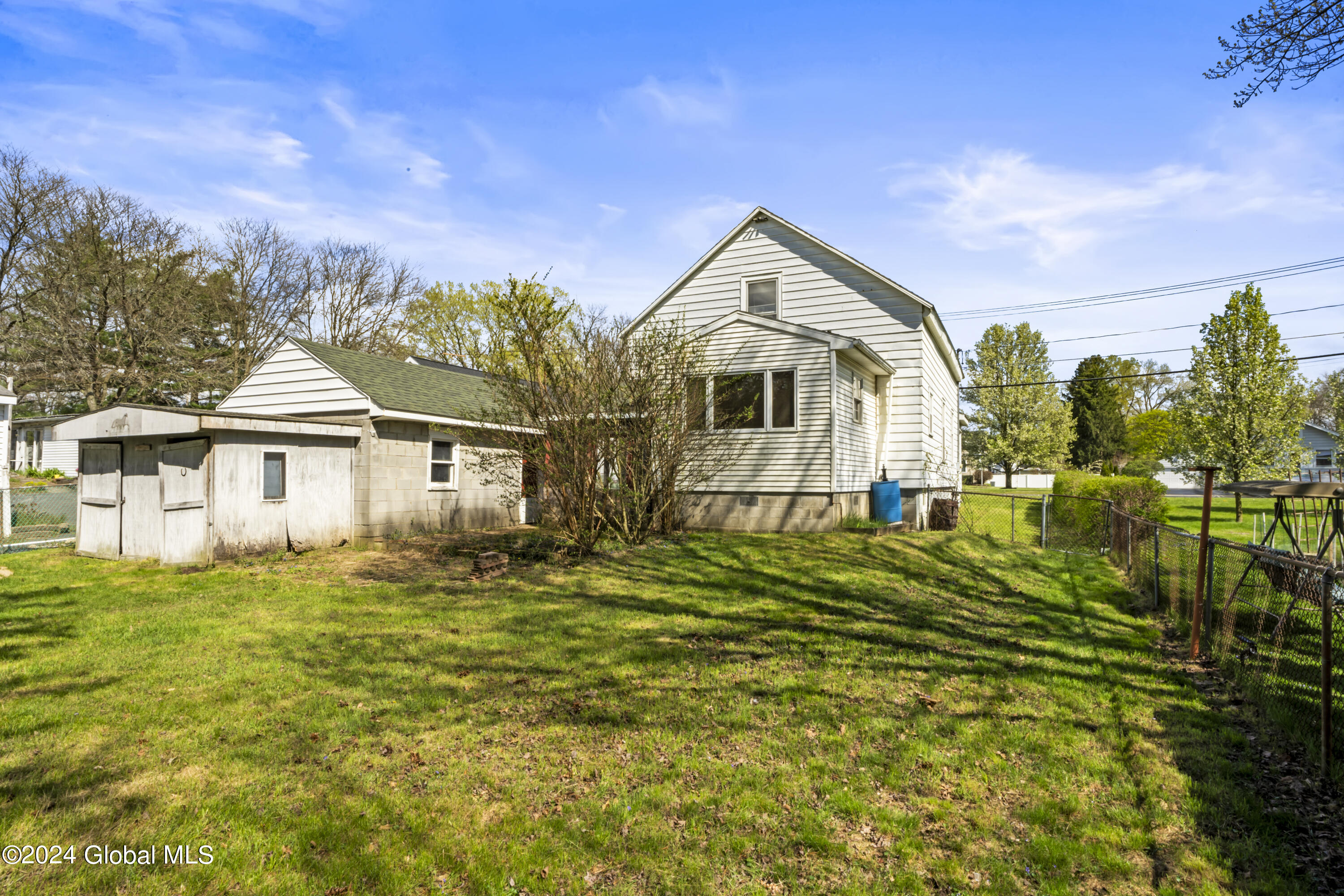 141 Schoolhouse Road Albany, NY 12203 - Photo 16 of 18 DSC08262