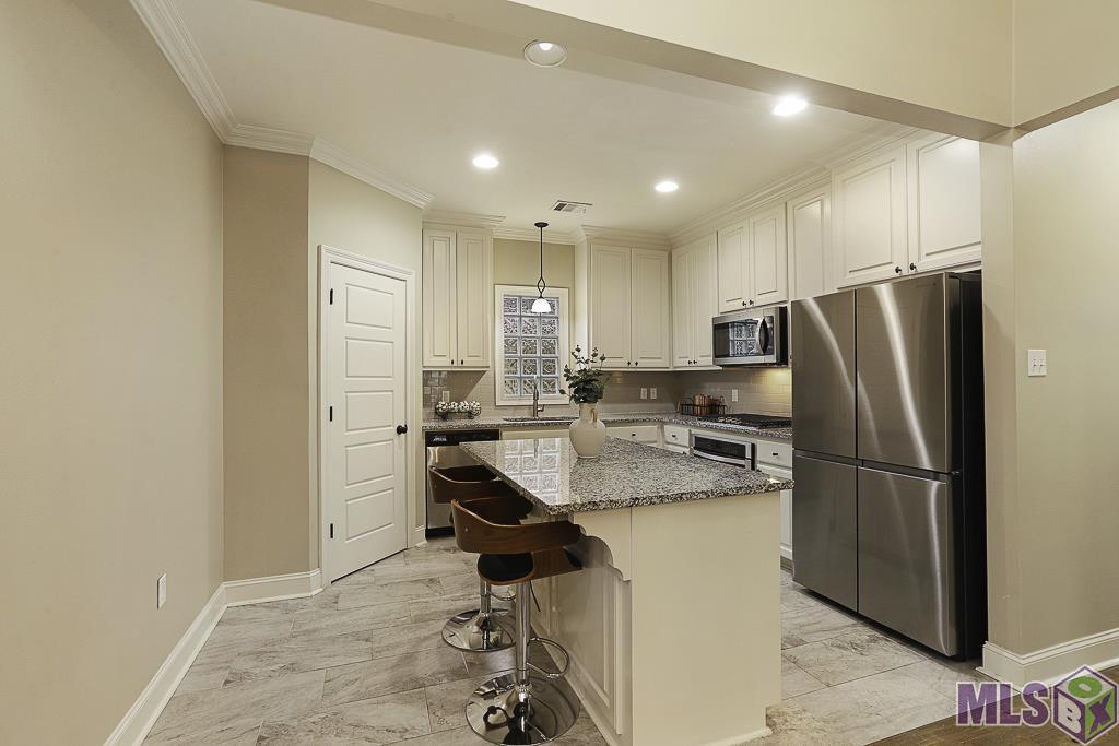 2867 Lago Lane Baton Rouge, LA 70810 - Photo 16 of 28 Gallery Image 16