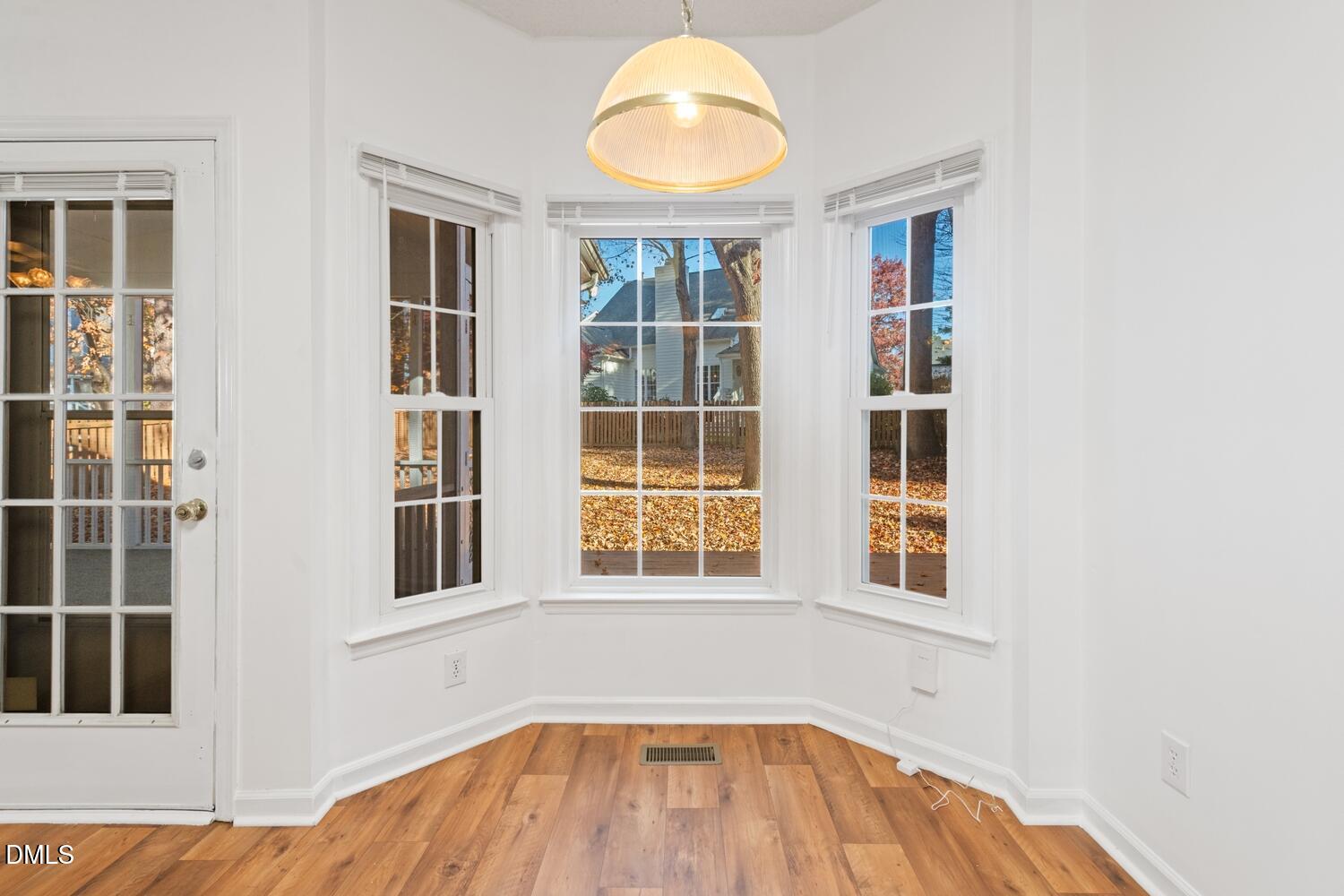5273 Fairmead Circle Raleigh, NC 27613 - Photo 11 of 36 Breakfast Nook