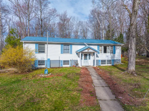 $236,000 | 80 Sunset Avenue, Tupper Lake, NY 12986