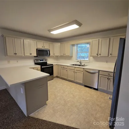 $228,000 | 440 Troy Candor Road, Troy, NC 27371