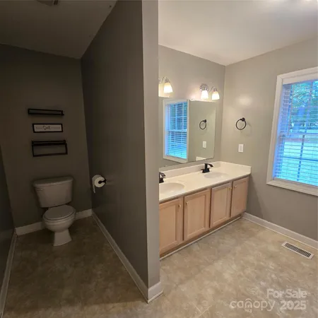 $228,000 | 440 Troy Candor Road, Troy, NC 27371