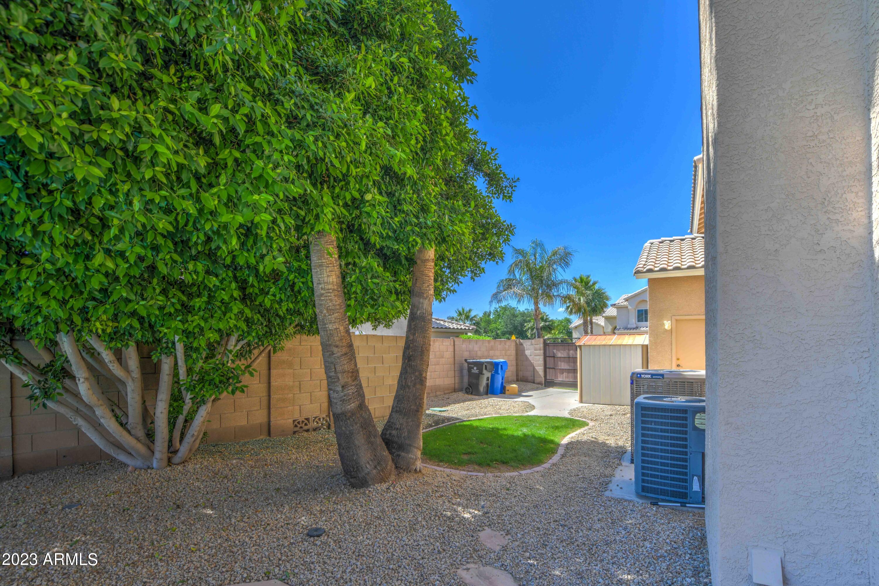 925 West Kathleen Road Phoenix, AZ 85023 - Photo 54 of 61 Rear 3