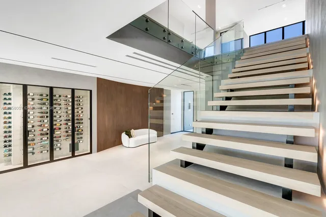 $8,990,000 | 493 Holiday Drive, Hallandale Beach, FL 33009