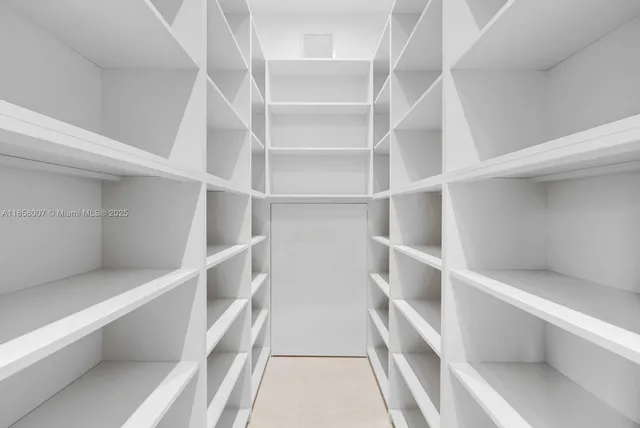 $8,990,000 | 493 Holiday Drive, Hallandale Beach, FL 33009