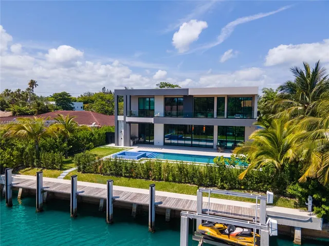 $8,990,000 | 493 Holiday Drive, Hallandale Beach, FL 33009