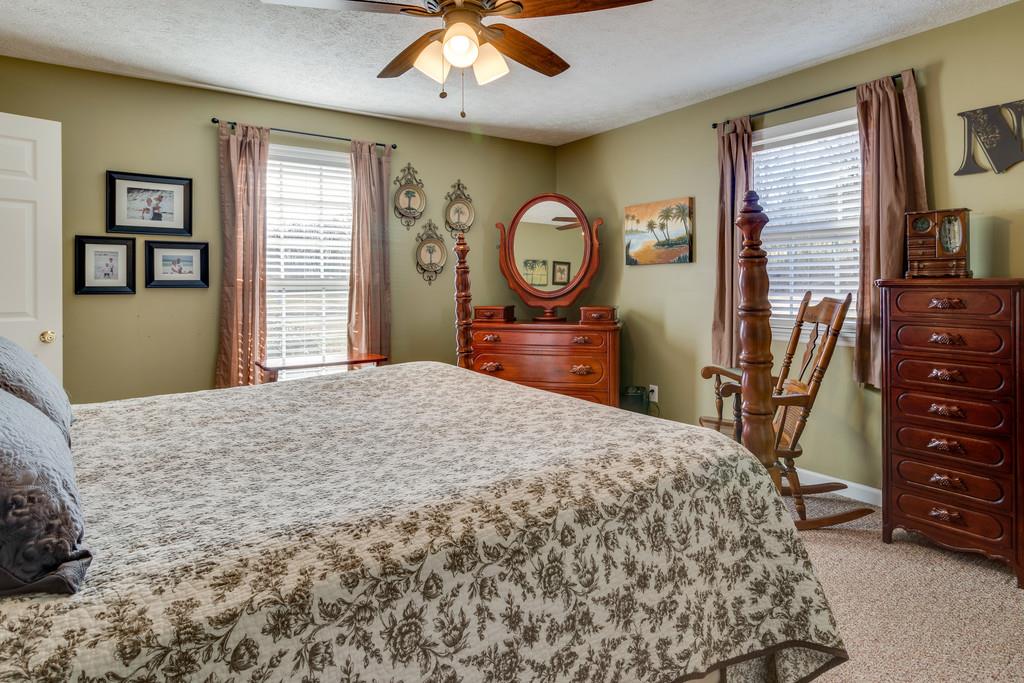 125 Crescent View Cutoff Road Pulaski, TN 38478 - Photo 16 of 30 a bedroom with a bed and a closet