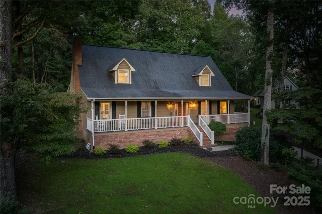 $464,900 | 1010 Wellington Court, Lenoir, NC 28645