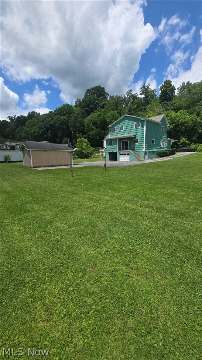 54878 National Road Bridgeport, OH 43912 - Photo 5 of 41