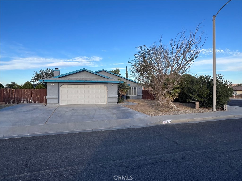 432 Vista Ridgecrest, CA 93555 - Photo 1 of 21