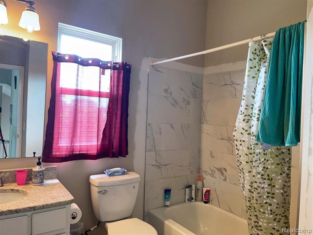 3206 Bridlewood Drive Rochester, MI 48306 - Photo 26 of 37