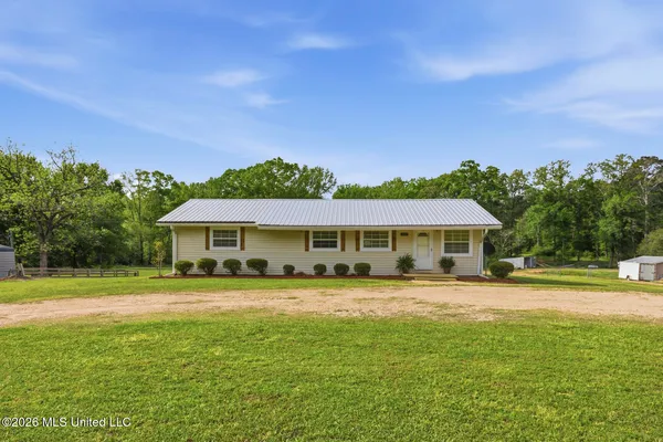 $140,000 | 1457 Old Jackson Road, Terry, MS 39170