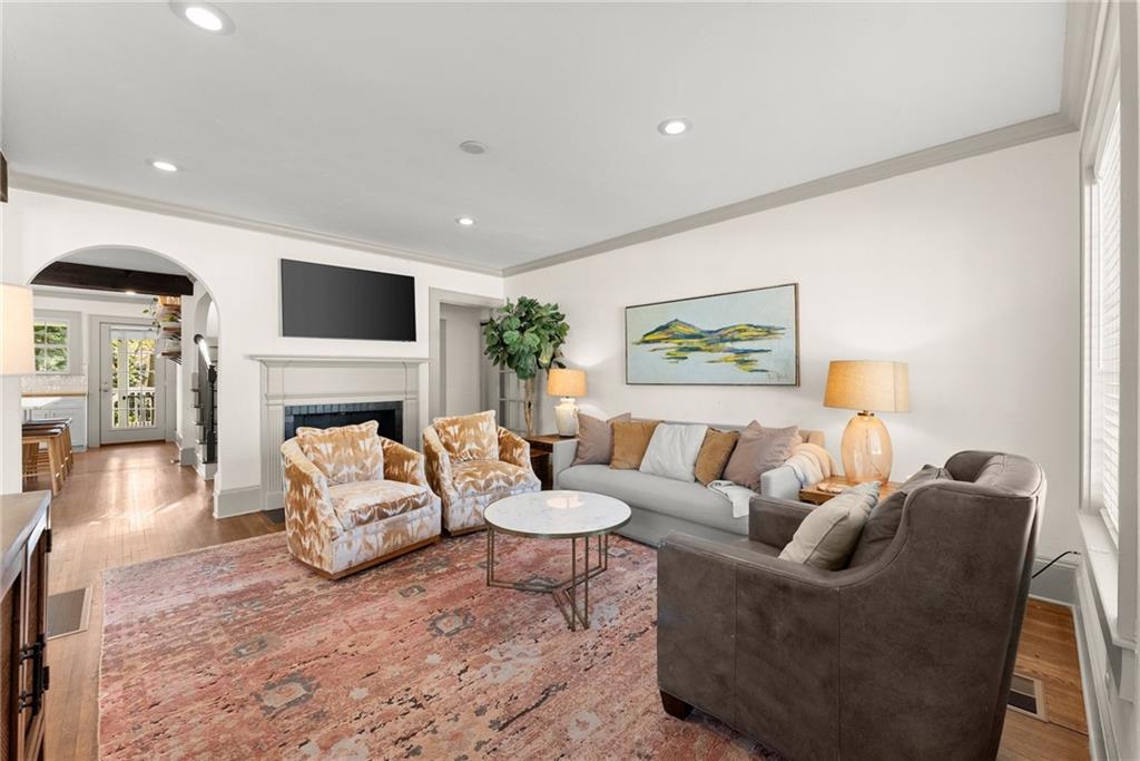 401 Ridgewood Avenue Gainesville, GA 30501 - Photo 14 of 70