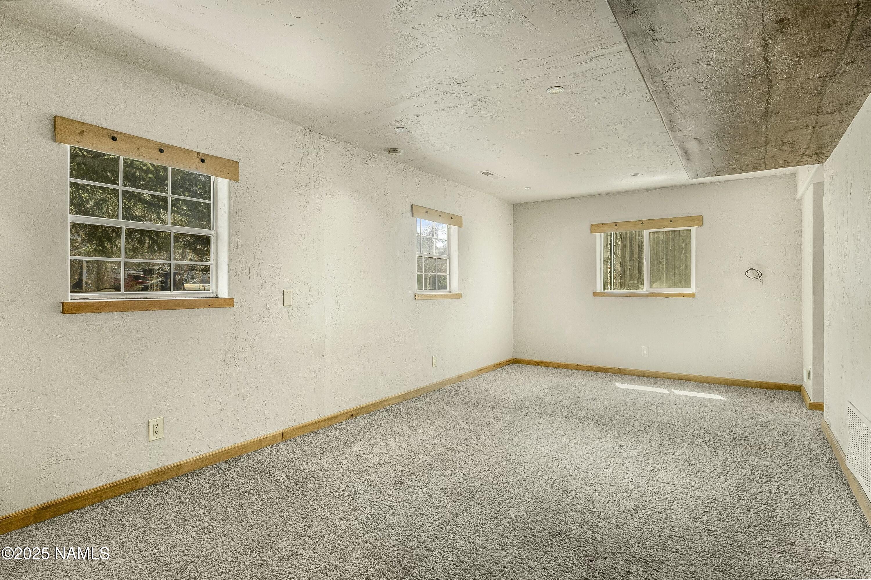 1731 North Deer Crossing Road Flagstaff, AZ 86004 - Photo 11 of 23 tempImageWljBLc