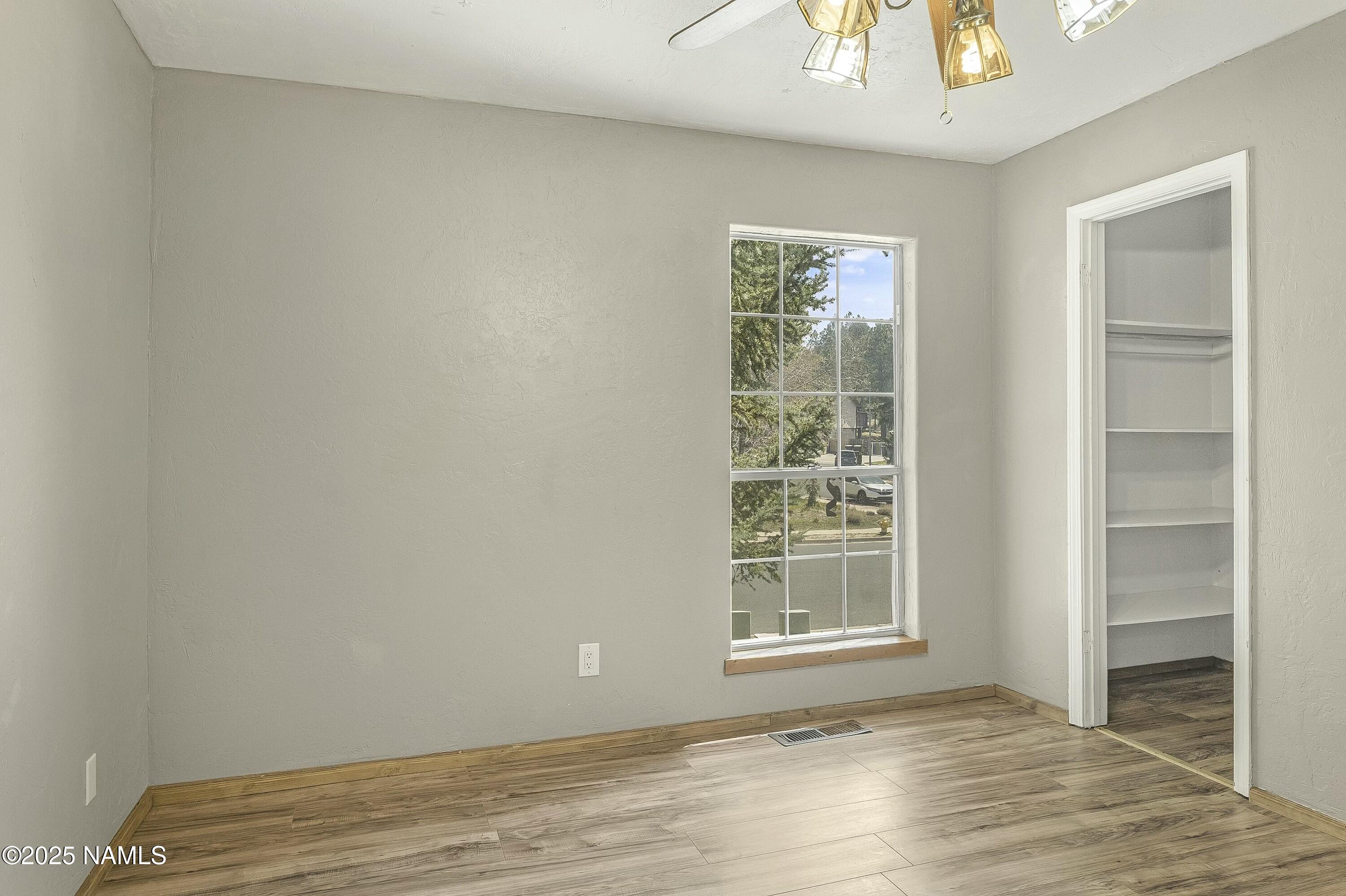 1731 North Deer Crossing Road Flagstaff, AZ 86004 - Photo 15 of 23 tempImagekIno3Q