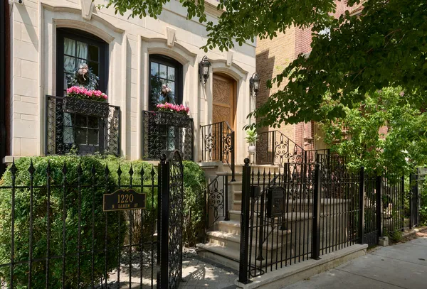 $2,199,800 | 1220 North Damen Avenue, Chicago, IL 60622