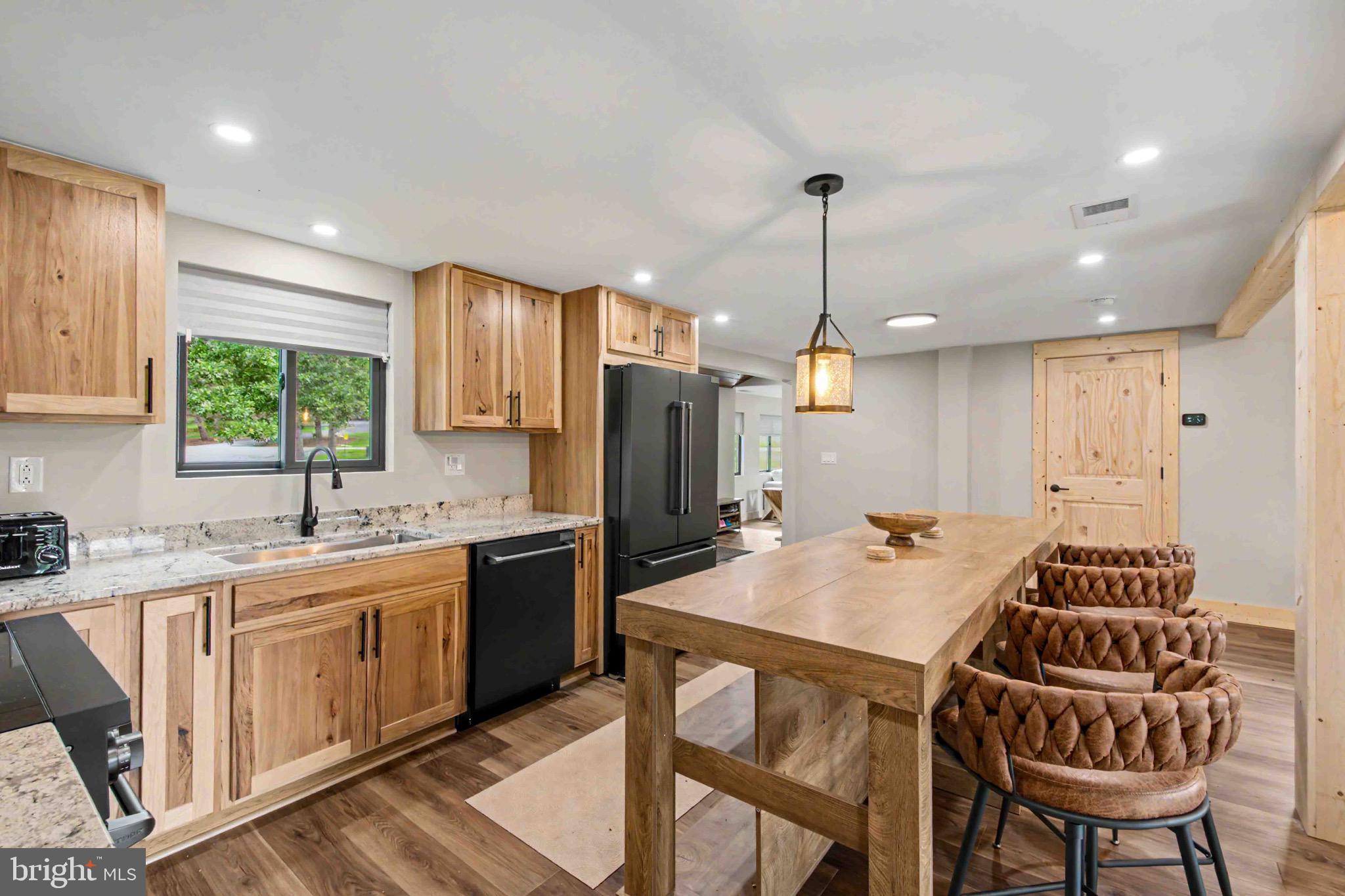 180 Paradise Ridge Road Oakland, MD 21550 - Photo 5 of 52 Gallery Image 5
