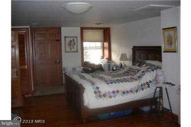 19500 Mill Point Road Boonsboro, MD 21713 - Photo 8 of 17 Bedroom (Master)
