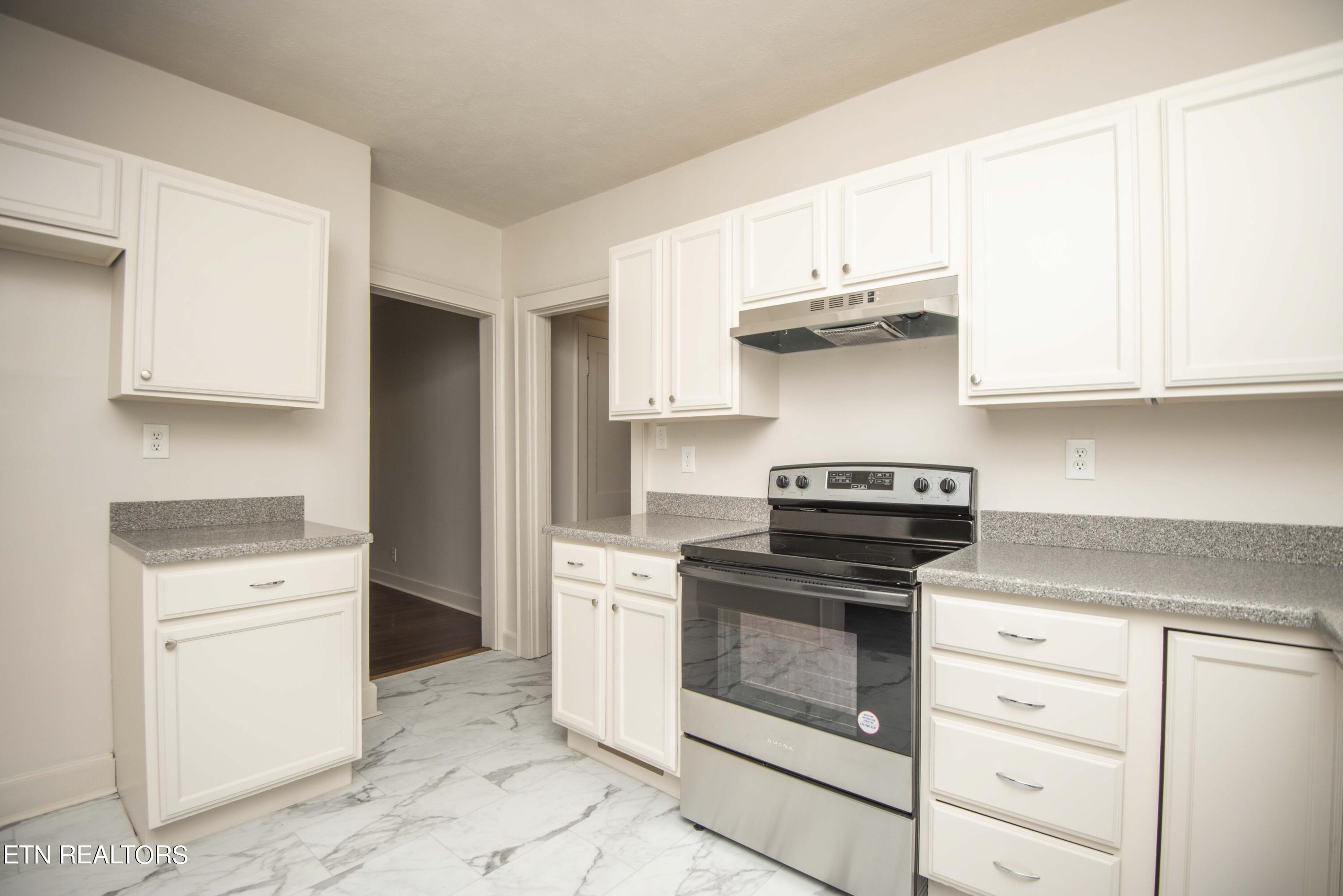 4708 Luttrell Road Knoxville, TN 37918 - Photo 14 of 40 kitchen 1_1