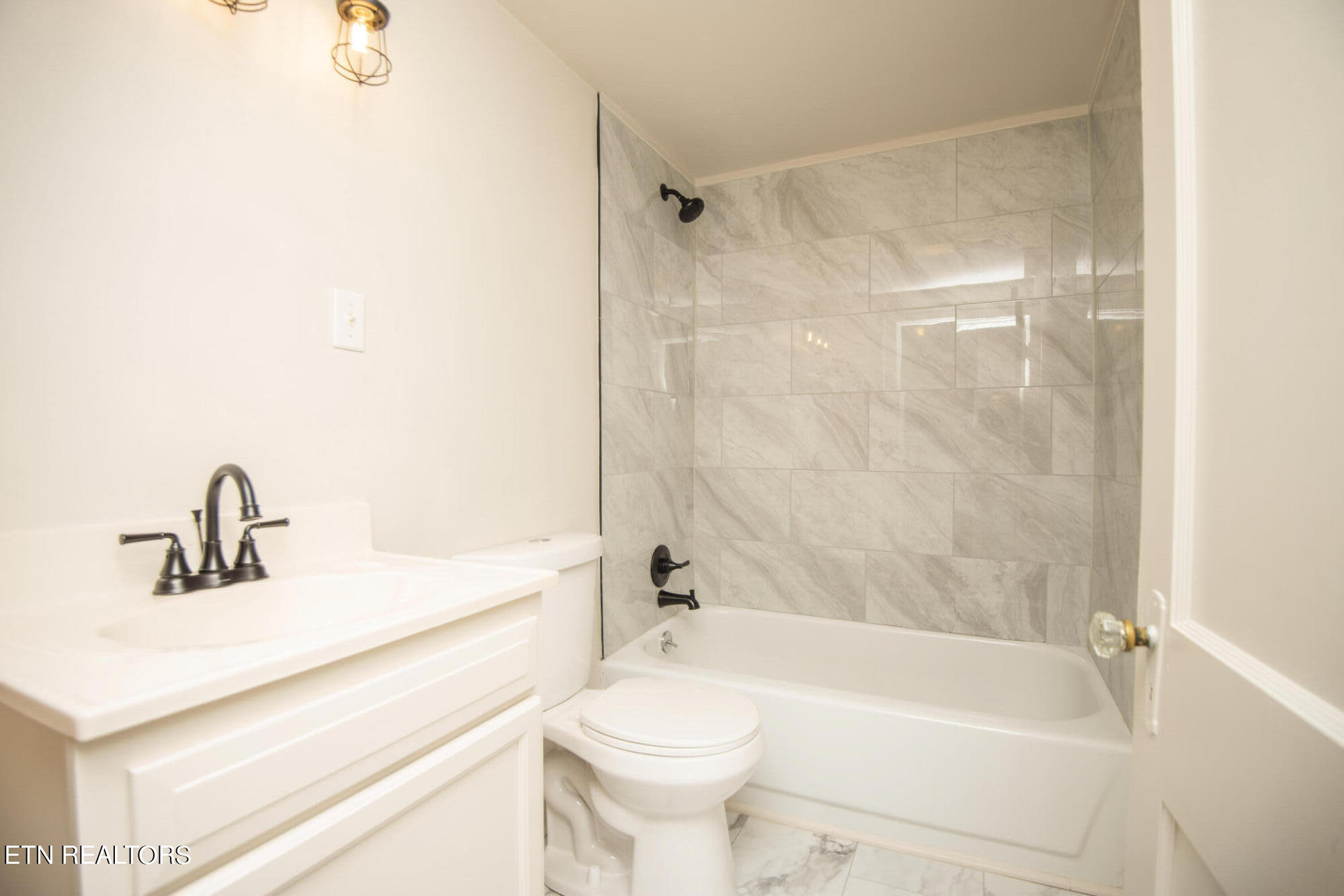 4708 Luttrell Road Knoxville, TN 37918 - Photo 29 of 40 bath_1 - Copy
