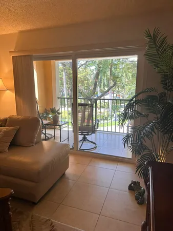 $2,800 | 180 Yacht Club Way, Unit 309, Hypoluxo, FL 33462