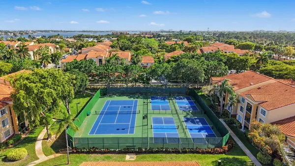 $2,800 | 180 Yacht Club Way, Unit 309, Hypoluxo, FL 33462