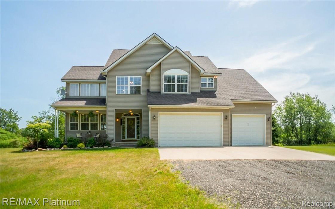 4501 Bentley Lake Road Howell, MI 48843 - Photo 1 of 40 1.jpg