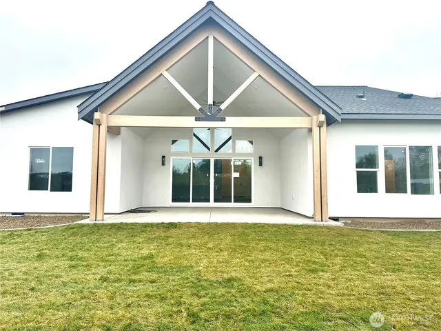 $949,999 | 511 Southwest 12th Street, College Place, WA 99324