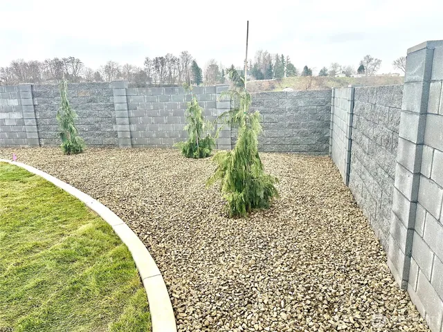 $949,999 | 511 Southwest 12th Street, College Place, WA 99324