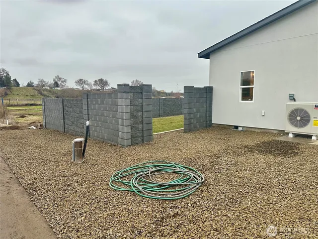 $949,999 | 511 Southwest 12th Street, College Place, WA 99324