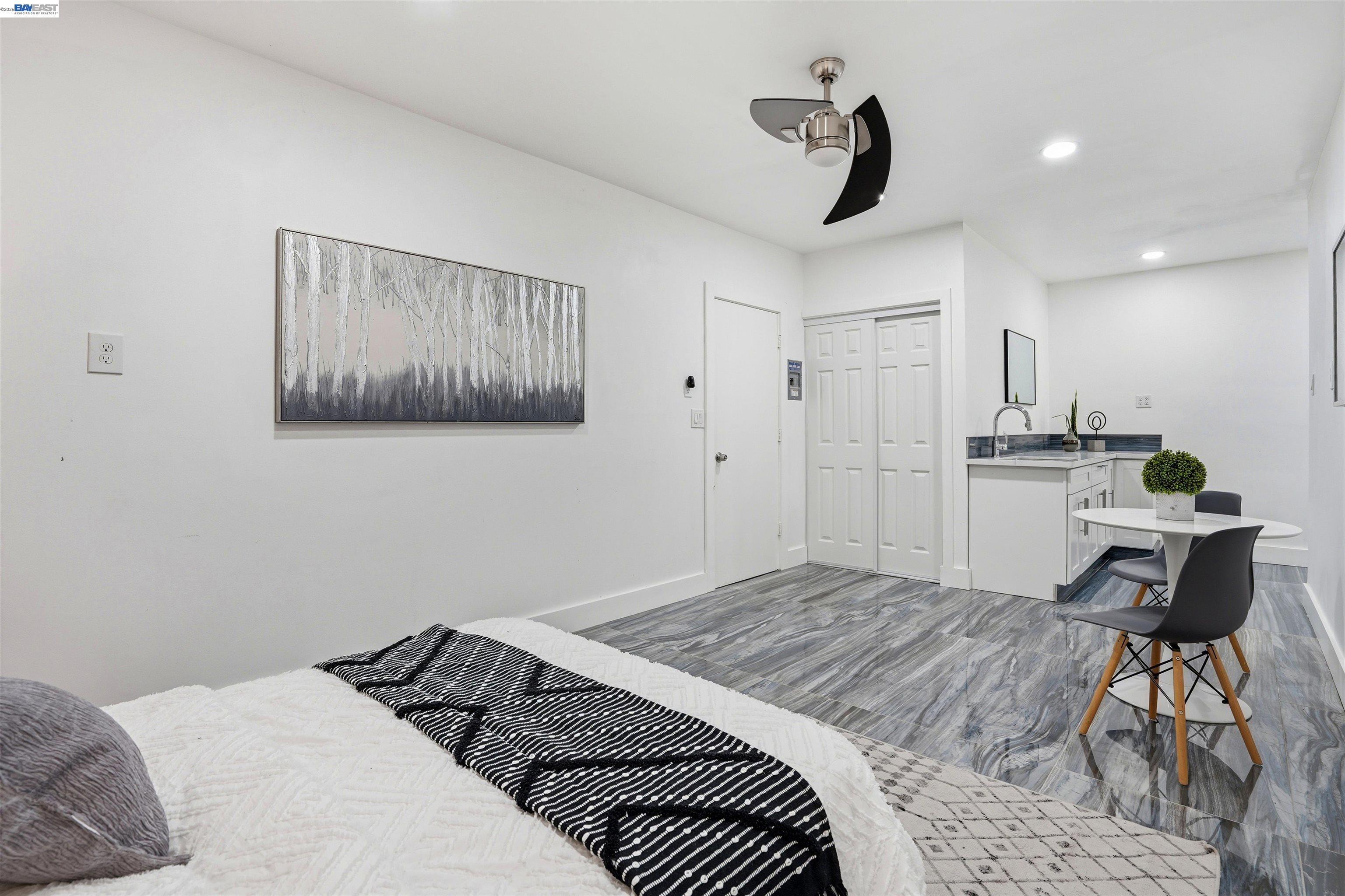 3910 Oak Hill Road Oakland, CA 94605 - Photo 17 of 28