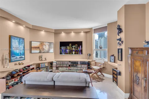 $1,499,000 | 808 Brickell Key Drive, Unit 1808, Miami, FL 33131