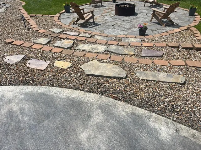 $739,000 | 10262 Airfield Lane, Richmond, MO 64085