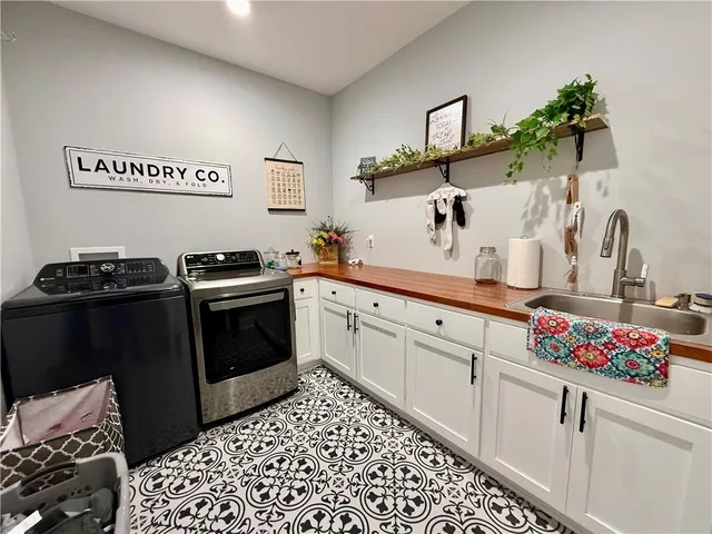 $739,000 | 10262 Airfield Lane, Richmond, MO 64085