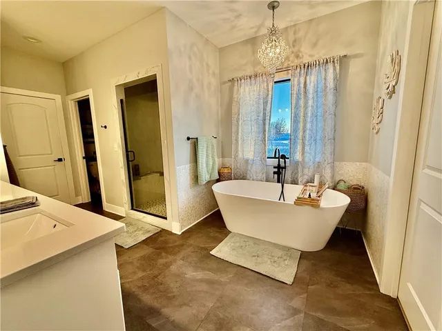 $739,000 | 10262 Airfield Lane, Richmond, MO 64085