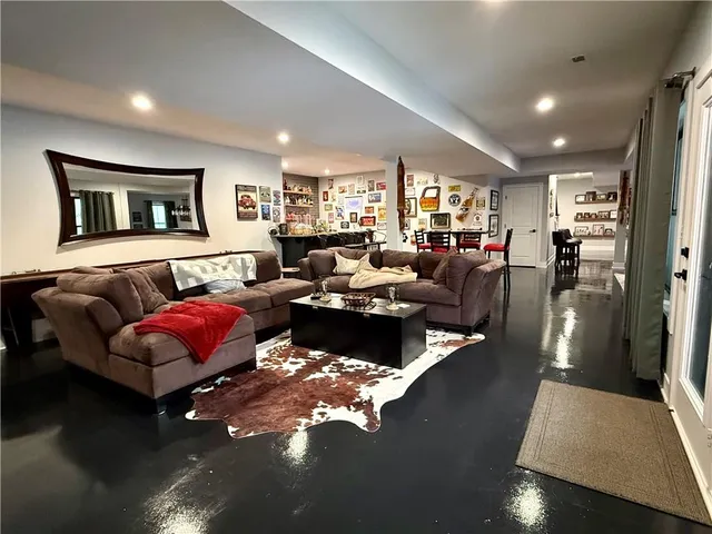 $739,000 | 10262 Airfield Lane, Richmond, MO 64085