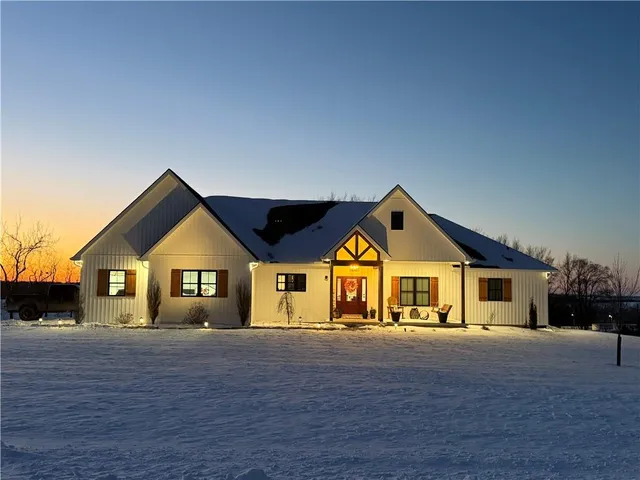 $739,000 | 10262 Airfield Lane, Richmond, MO 64085