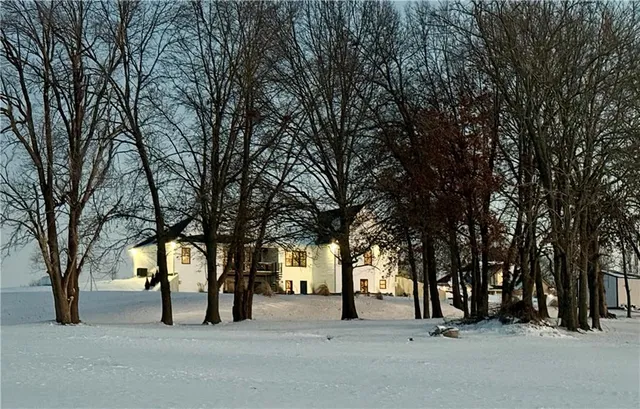 $739,000 | 10262 Airfield Lane, Richmond, MO 64085