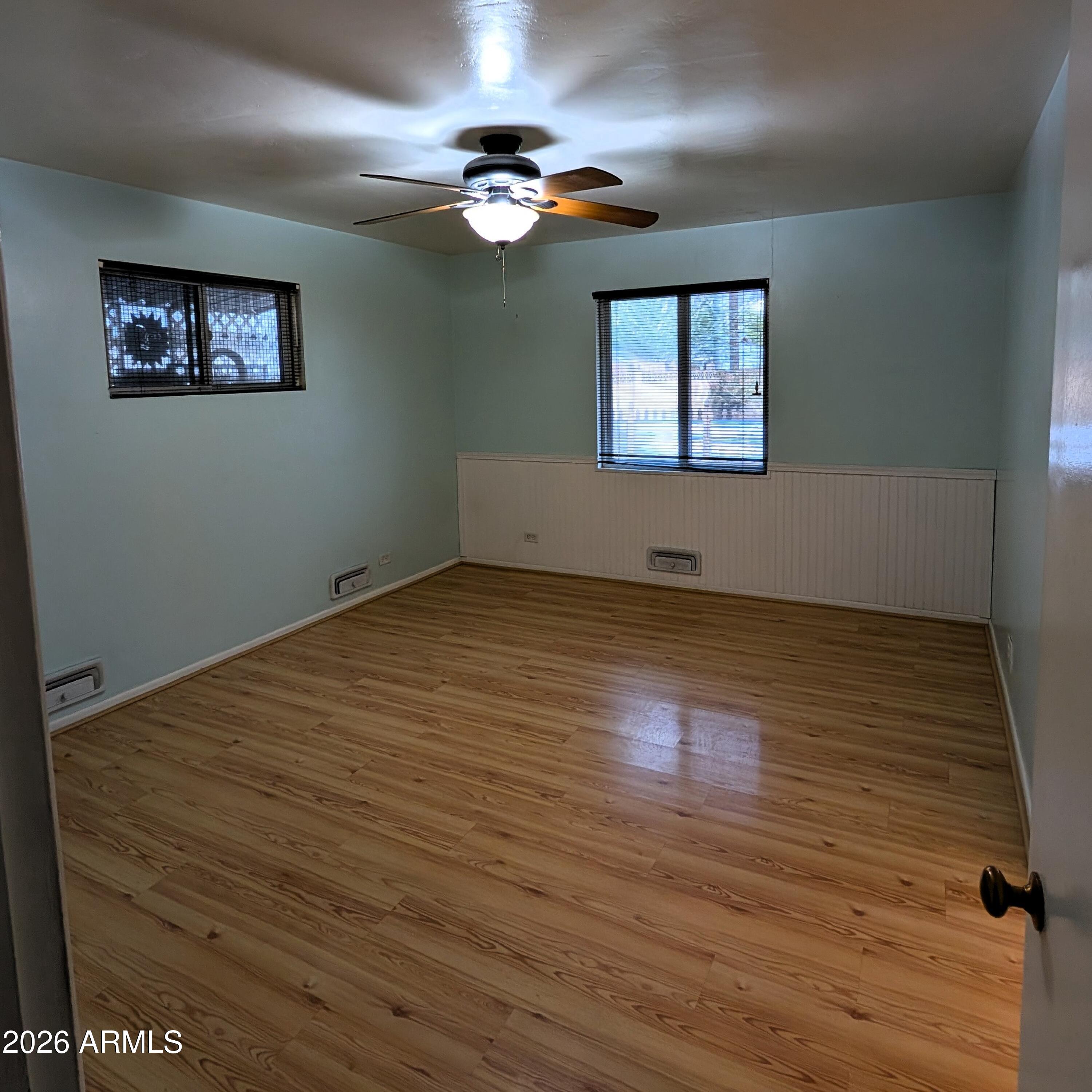 2245 West Osborn Road Phoenix, AZ 85015 - Photo 5 of 29 Primary Room